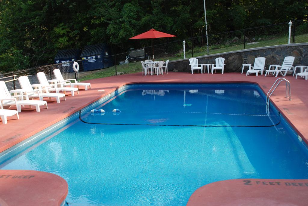 Flamingo Resort On Lake George Diamond Point Exterior photo