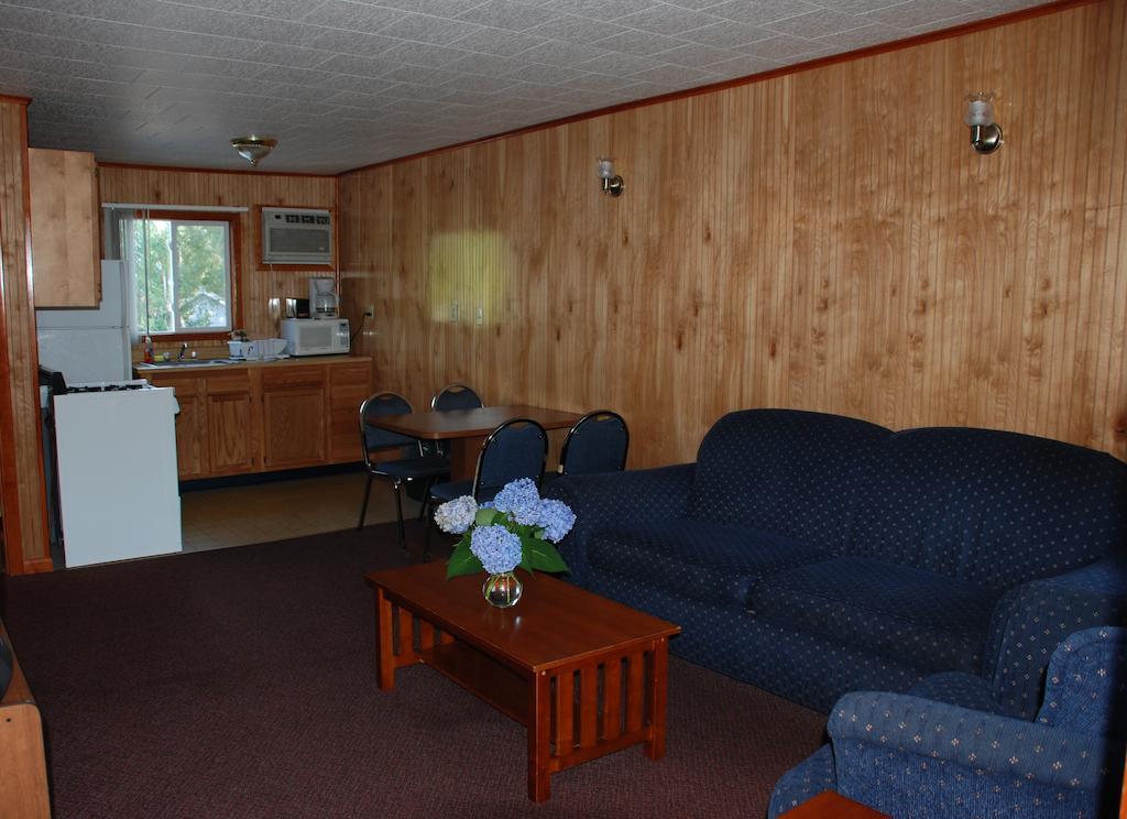 Flamingo Resort On Lake George Diamond Point Room photo